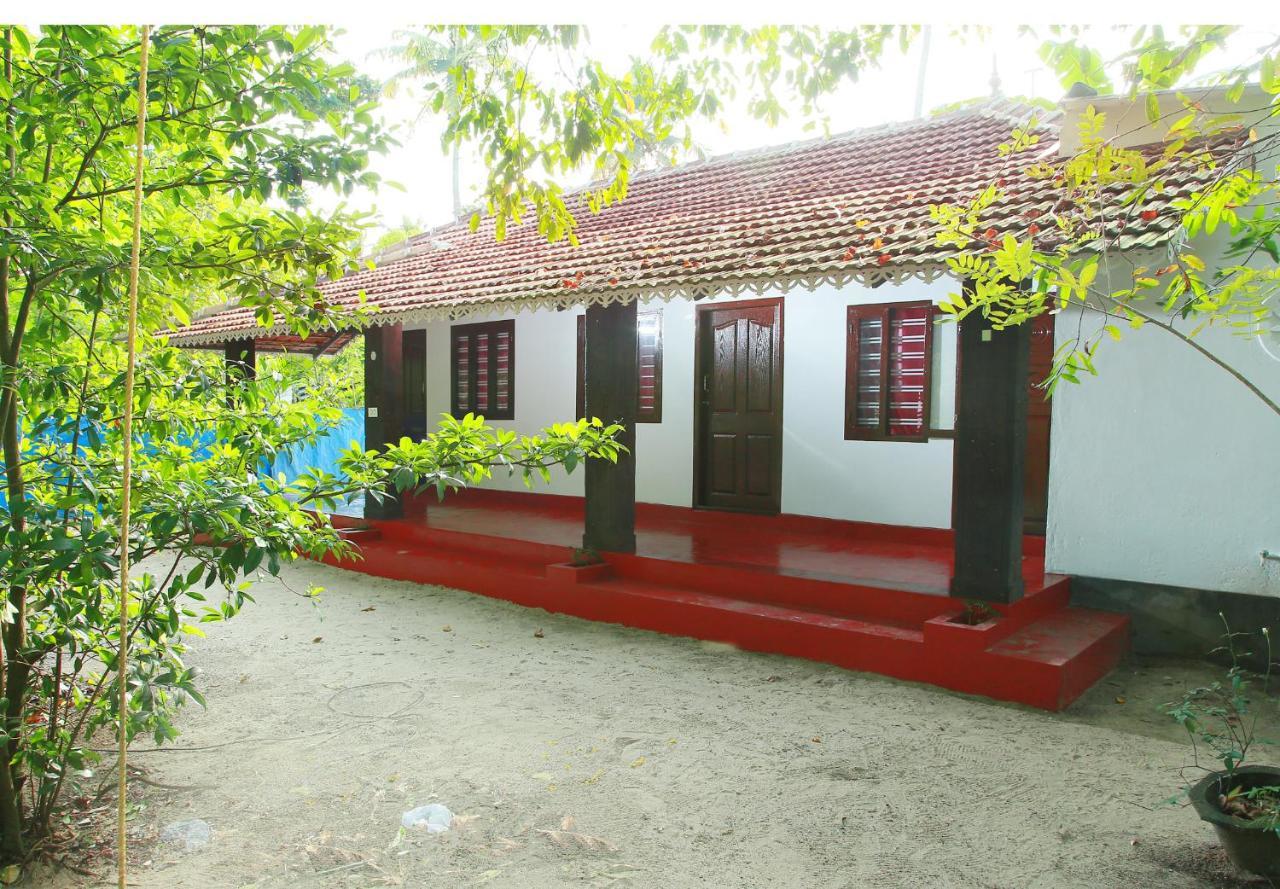 Marari Adonis Beach Villa Mararikulam Eksteriør billede