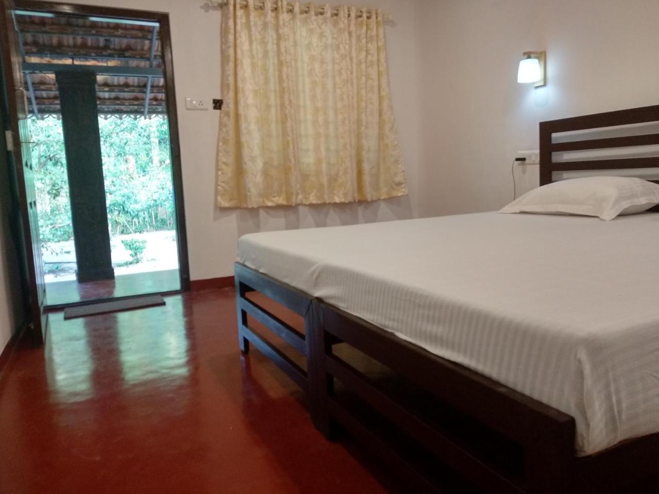 Marari Adonis Beach Villa Mararikulam Eksteriør billede